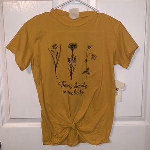 Dirtee laundry yellow t-shirt